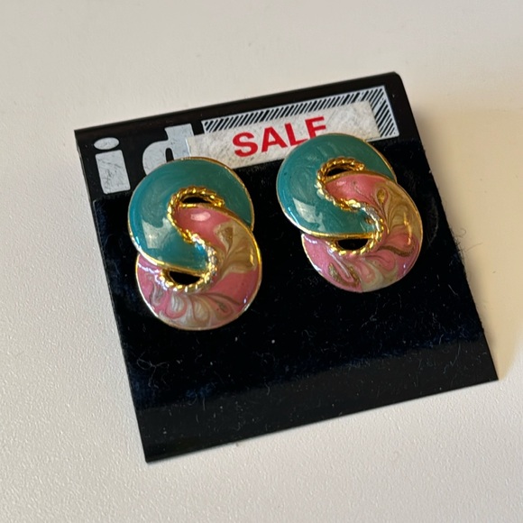 🌻 Vintage enamel post earrings infinity figure 8 loops - Picture 1 of 3